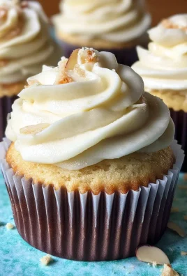 Easy Almond Cupcakes (With Almond Buttercream)